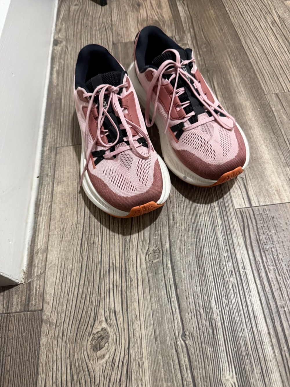 Light Pink Women's Athletic Running Sneakers with Cushioned Support